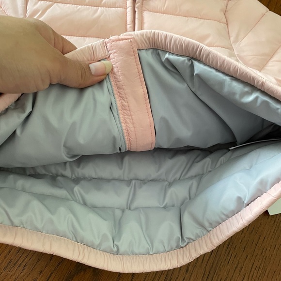 Old Navy Puffer Jacket NWT blush hue - Picture 3 of 3